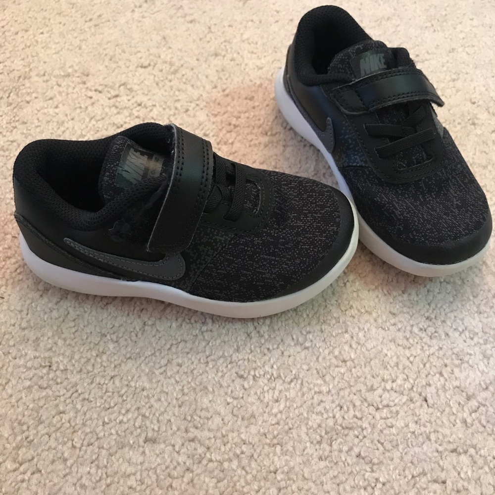 Toddler Nike shoes